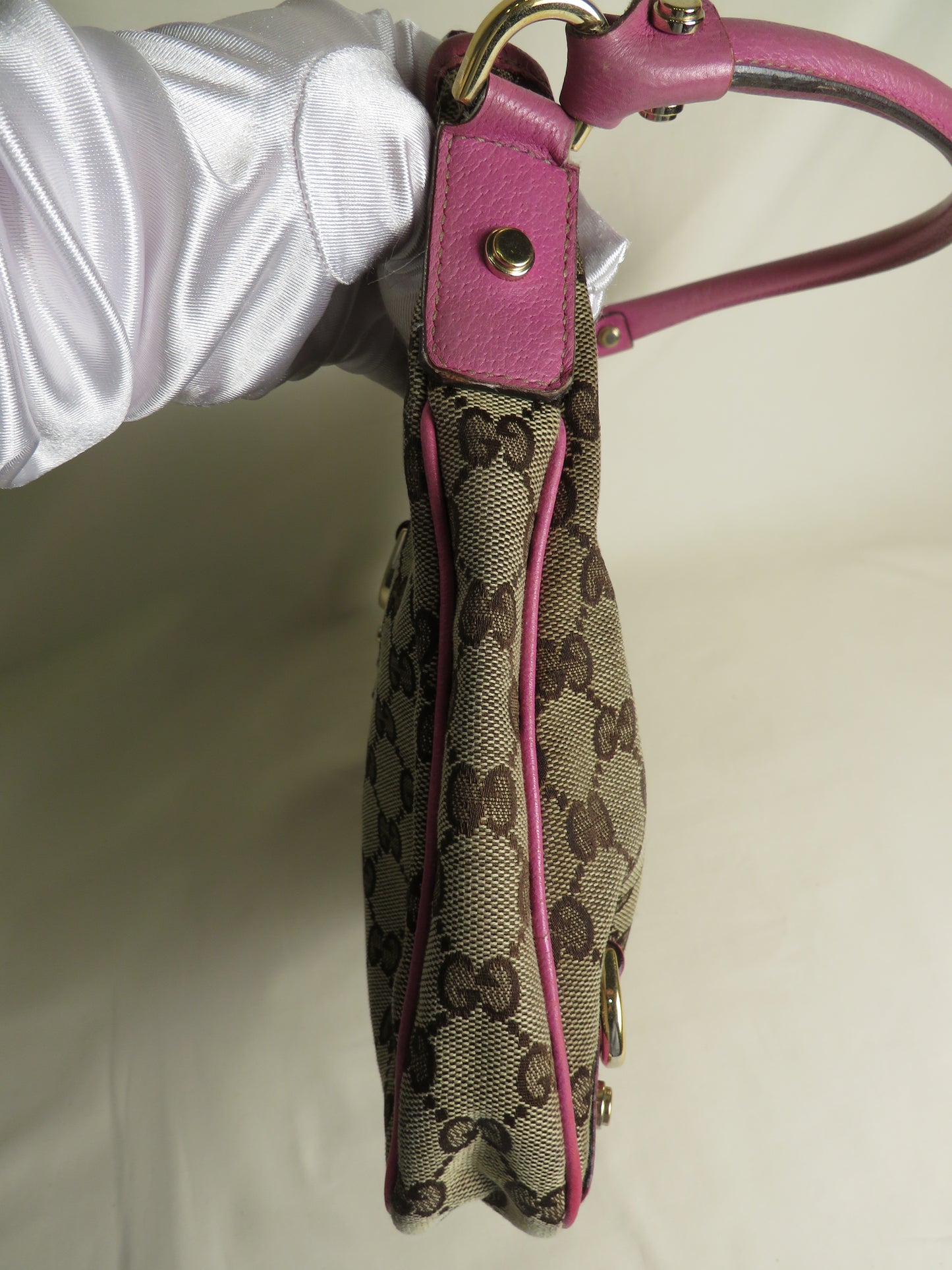 Gucci GG Canvas Abbey Hobo Pink Bag