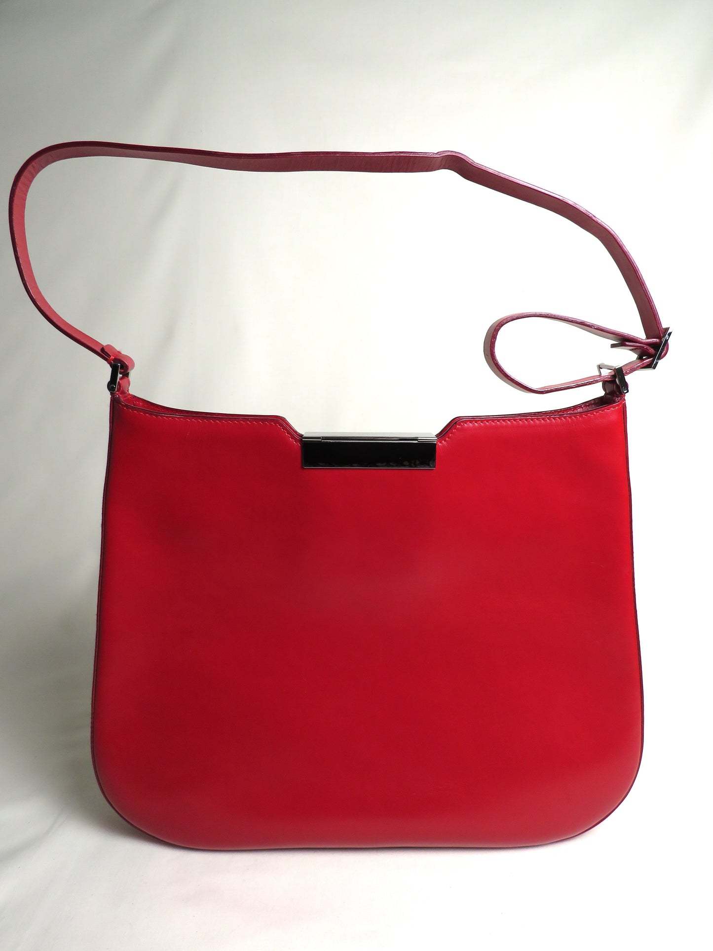 Salvatore Ferragamo Red Leather Shoulder Bag